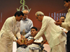 Bajrang Lal Suthar presented with the trophy